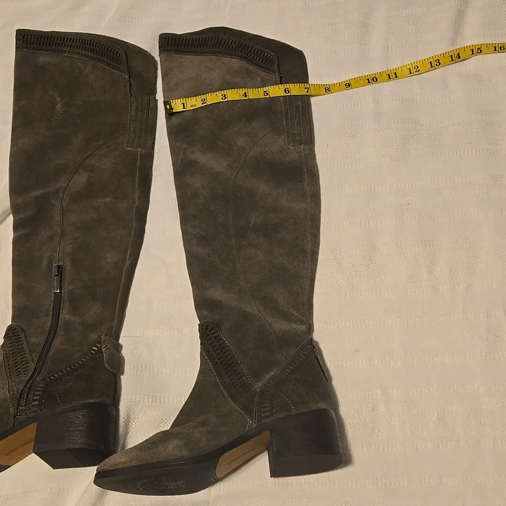 NWOT Vince Camute Karinda Over the Knee Boot Size 5M Color Olive Green/Gray